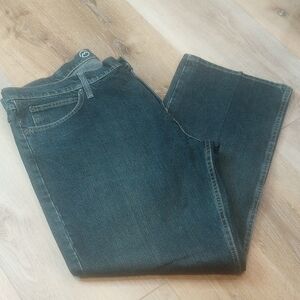 Magellan Outdoors Blue Straight Jeans for Versatile Comfort Sz 40 X 30